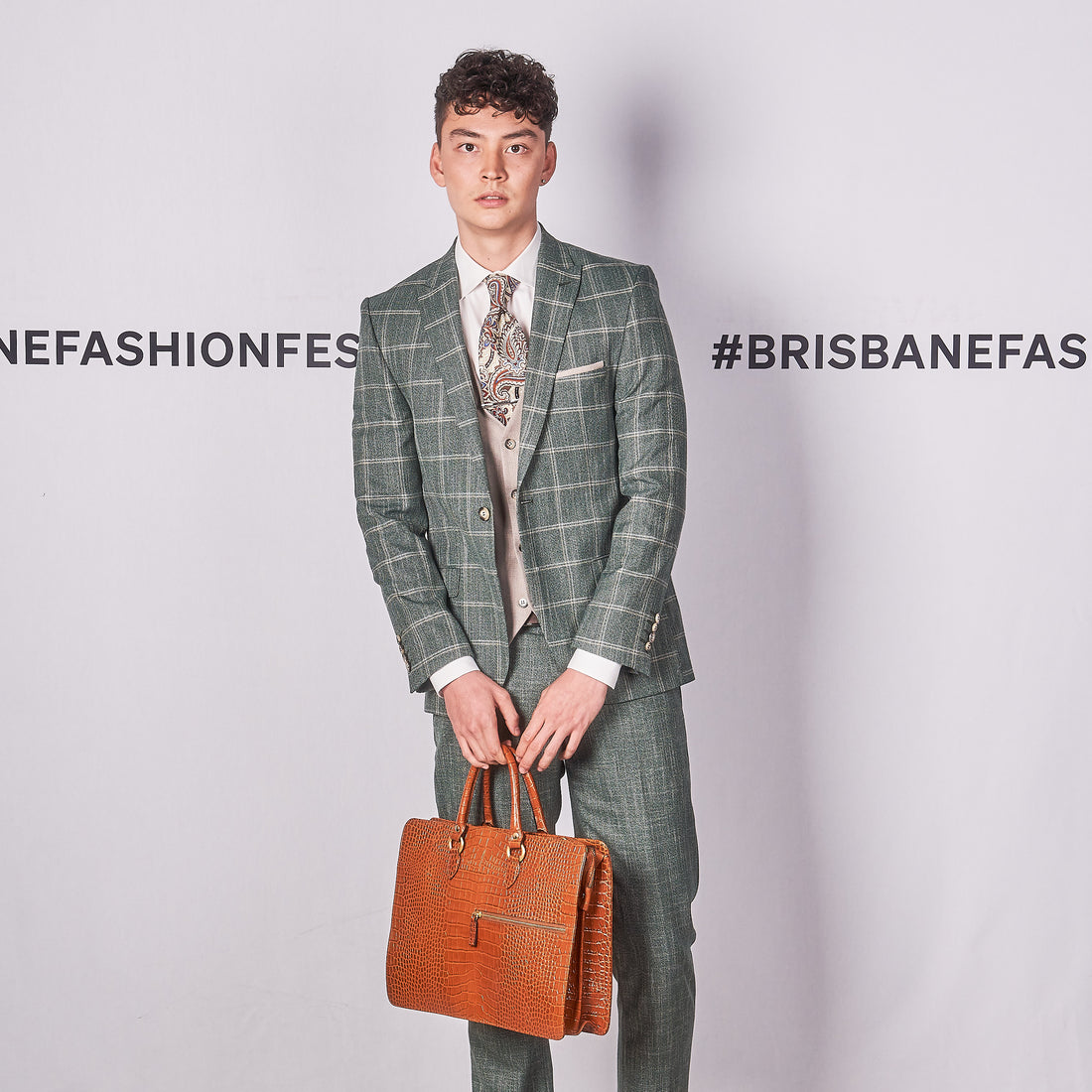 The Charles Outfit - by Urbbana