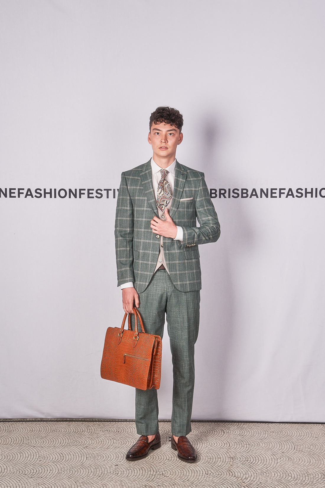 The Charles Outfit - by Urbbana