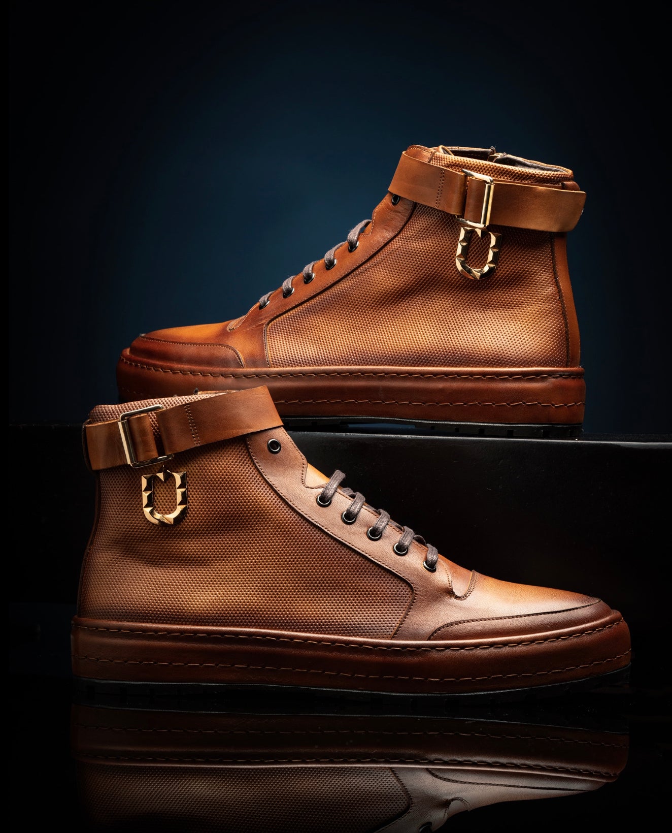 The Cognac High Top Sneakers - Sneaker by Urbbana