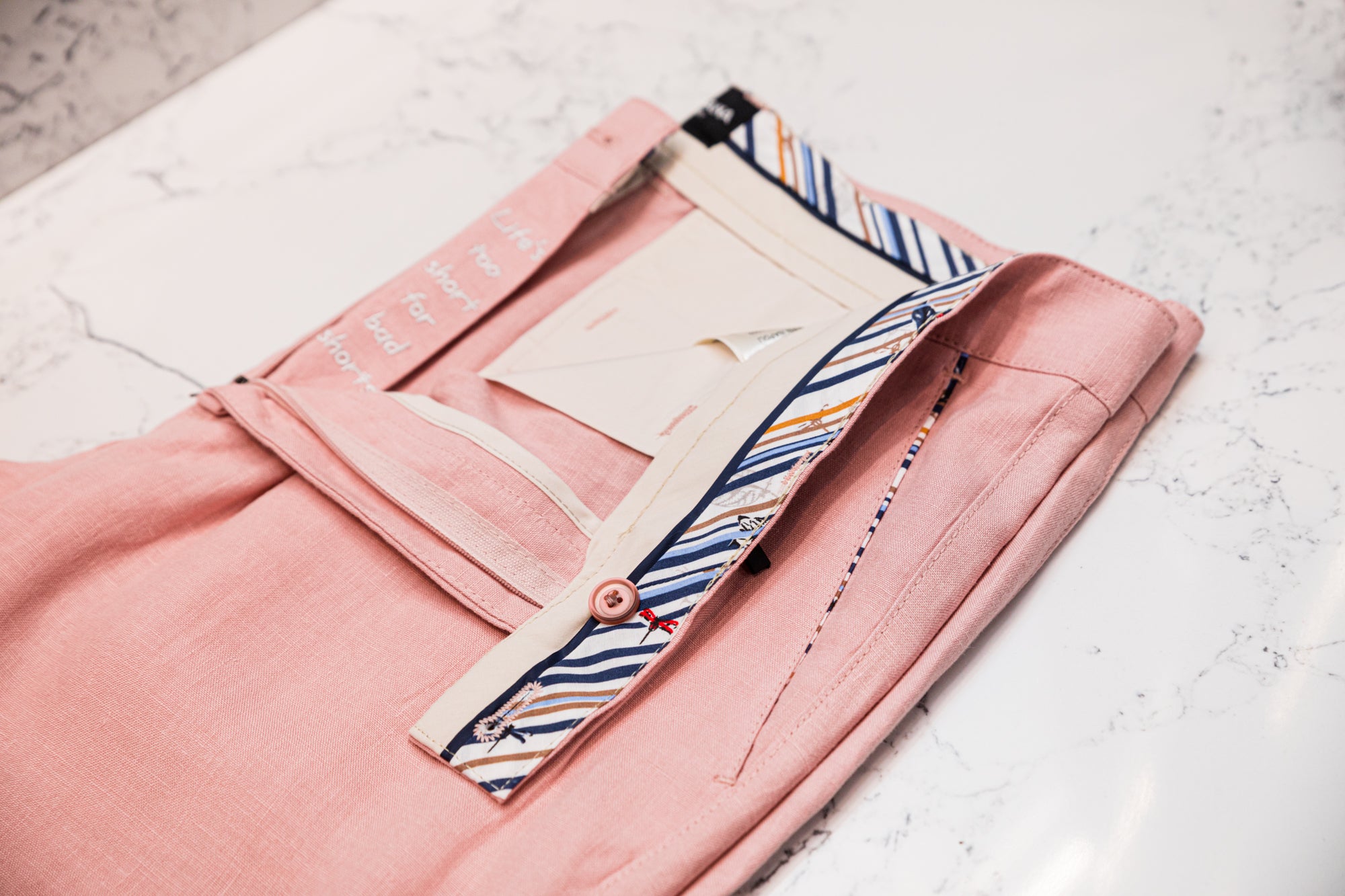 The Nuno Linen Shorts - Pink -  by Urbbana