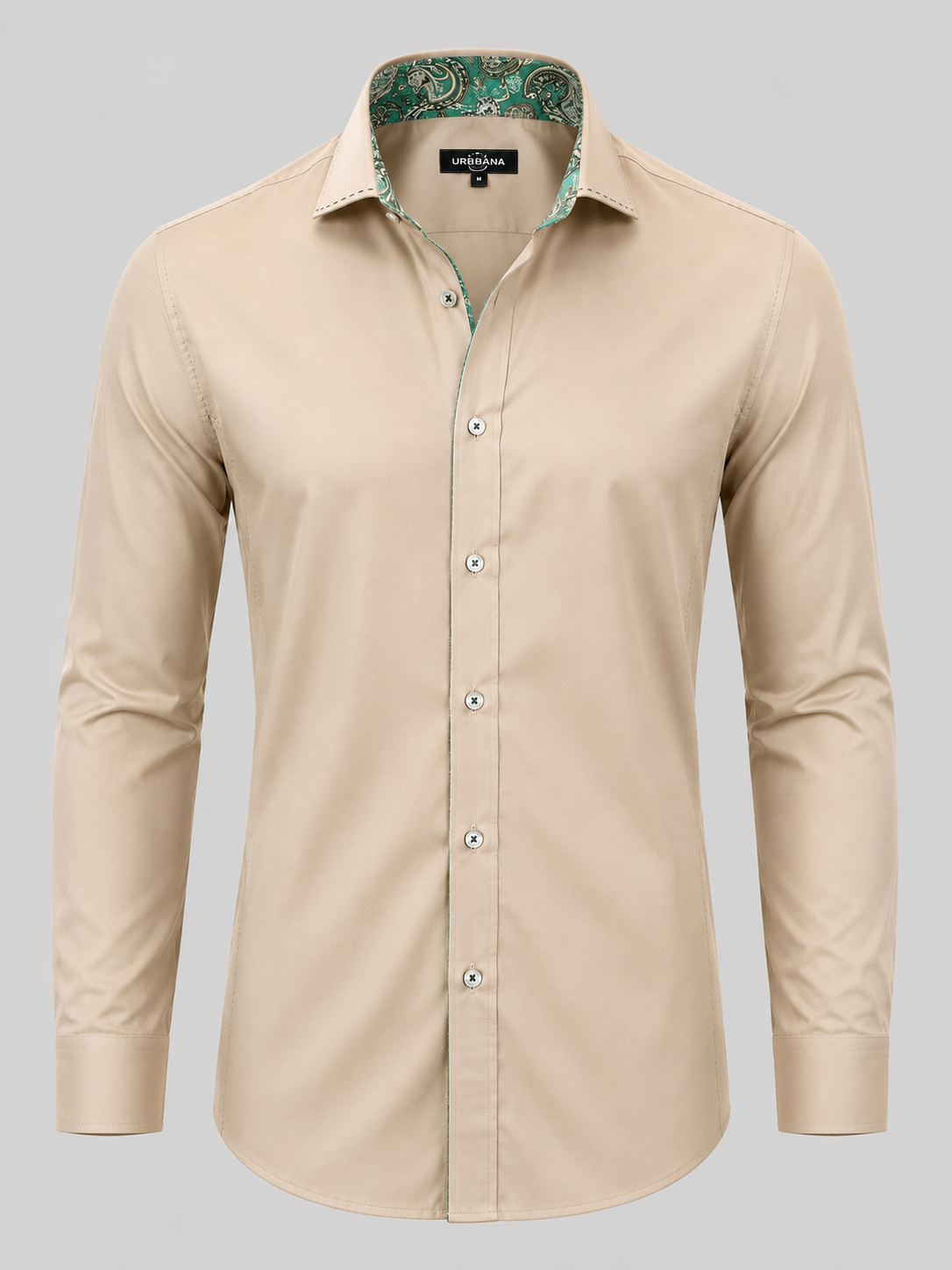 Crème Dawson shirt with green paisley collar and turned-back cuffs.