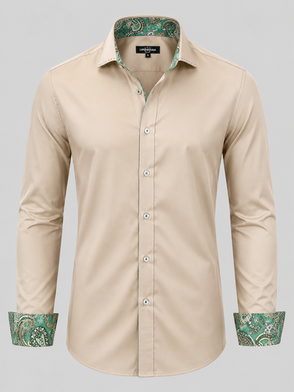Crème Dawson shirt with green paisley collar lining, shown from the front.